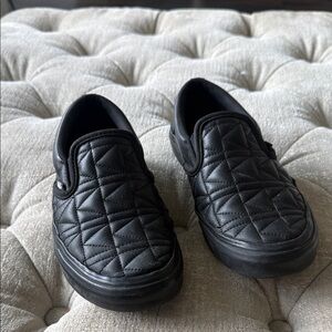 Karl Lagerfeld Vans Women’s 6 Black Quilted Loafers‎